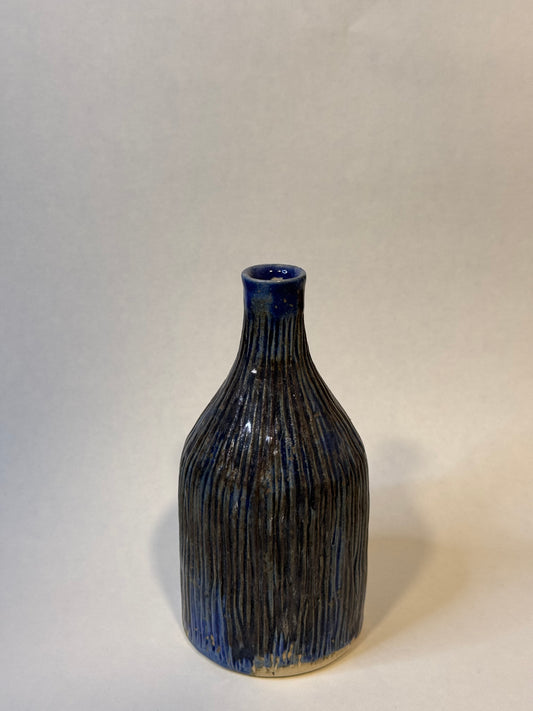 Mini vase textured dark blue